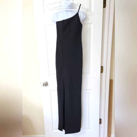 Lulus Keeper of My Heart One-Shoulder Sheath Maxi Dress Bodycon Gown in Black - Picture 5 of 5